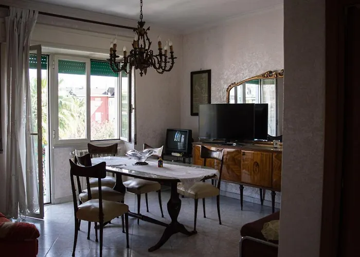 Flyway Affittacamere 3*